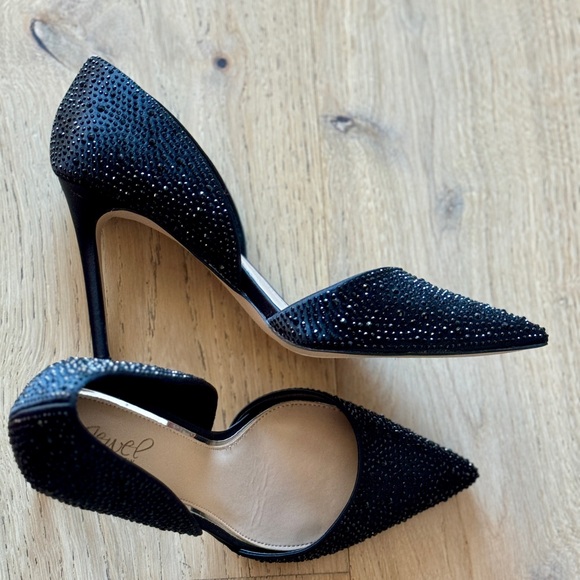 Badgley Mischka Jewel - Justise Black Embellished Pump - Size 9 - Picture 3 of 9